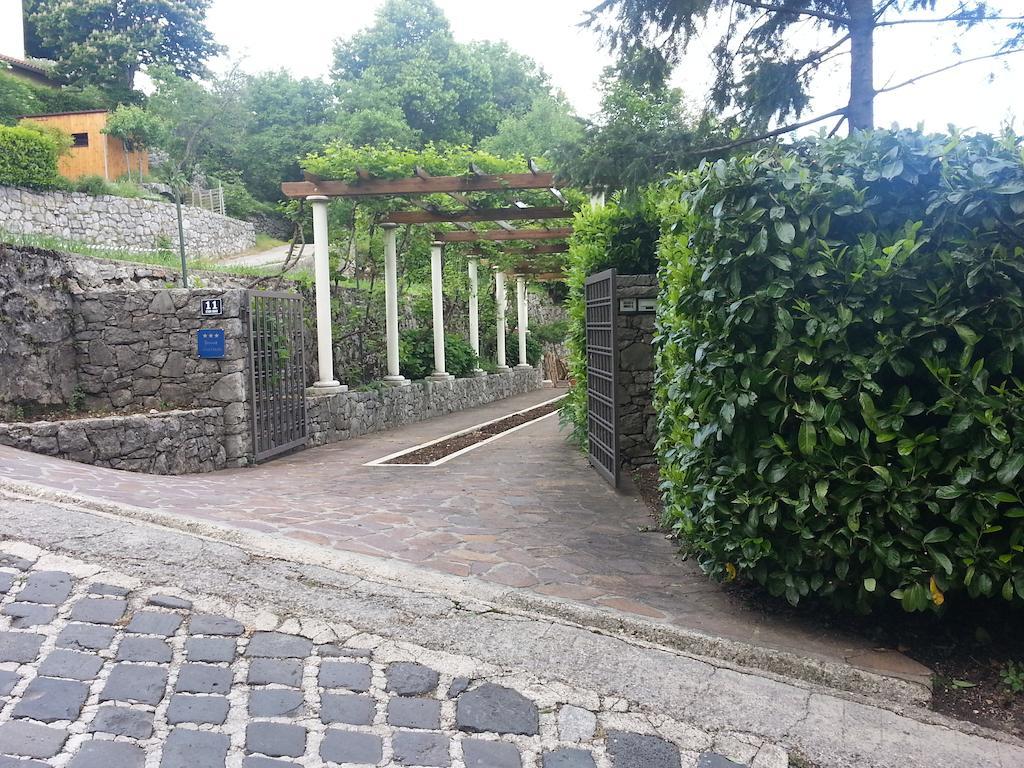 Apartment Pergola Veprinac Buitenkant foto