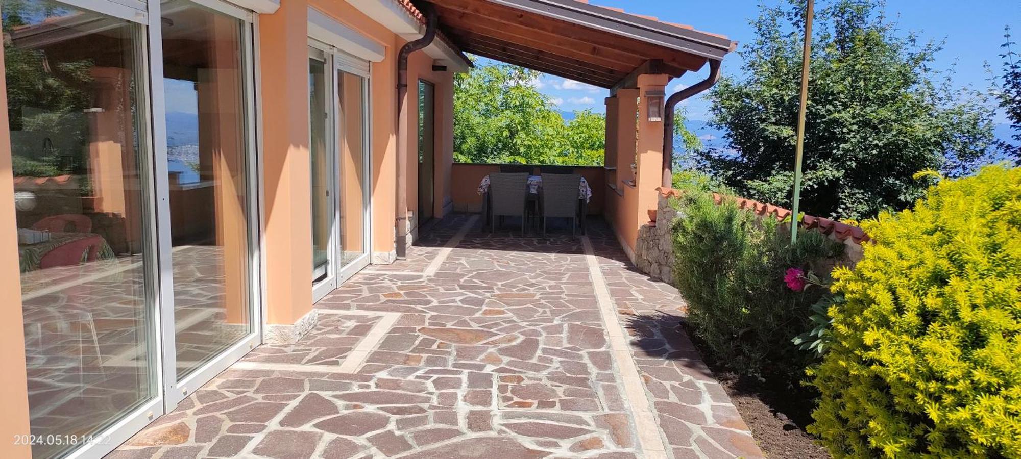 Apartment Pergola Veprinac Buitenkant foto