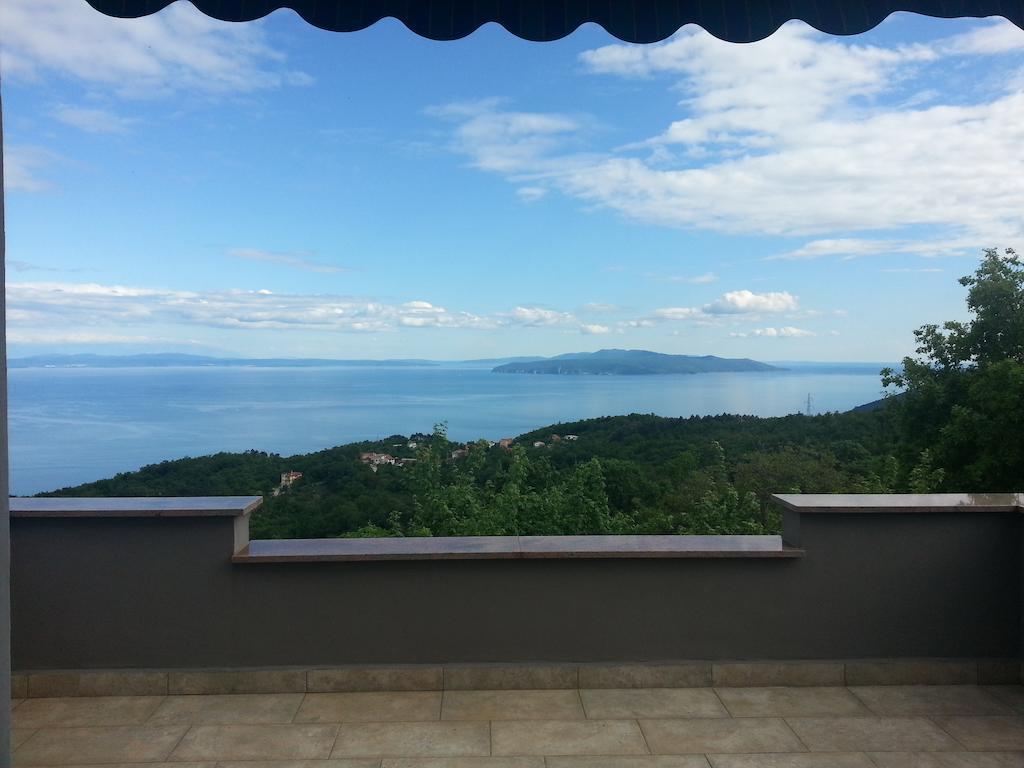 Apartment Pergola Veprinac Buitenkant foto